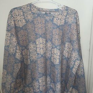 Manuhealii Blue and Cream Awapuhi Crewneck Sweater